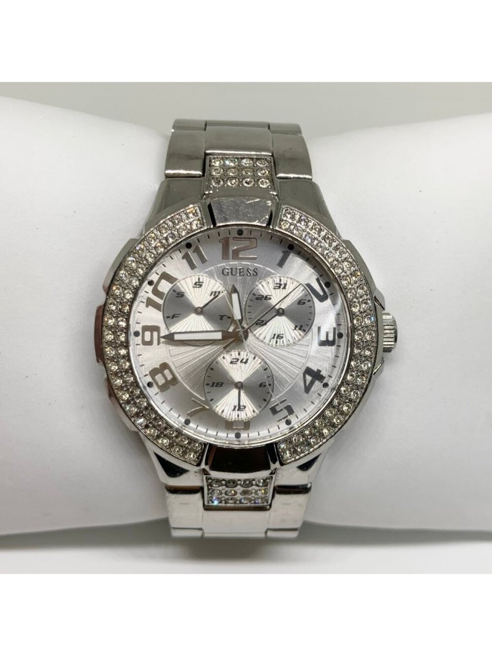 Guess Silver Tone women Watch day date G12557L heavy 40mm 6.5” running